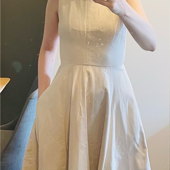 Classic Cream Midi Dress – Sleeveless A-Line with Contrast Neckline – Size 2 - Picture 3 of 9